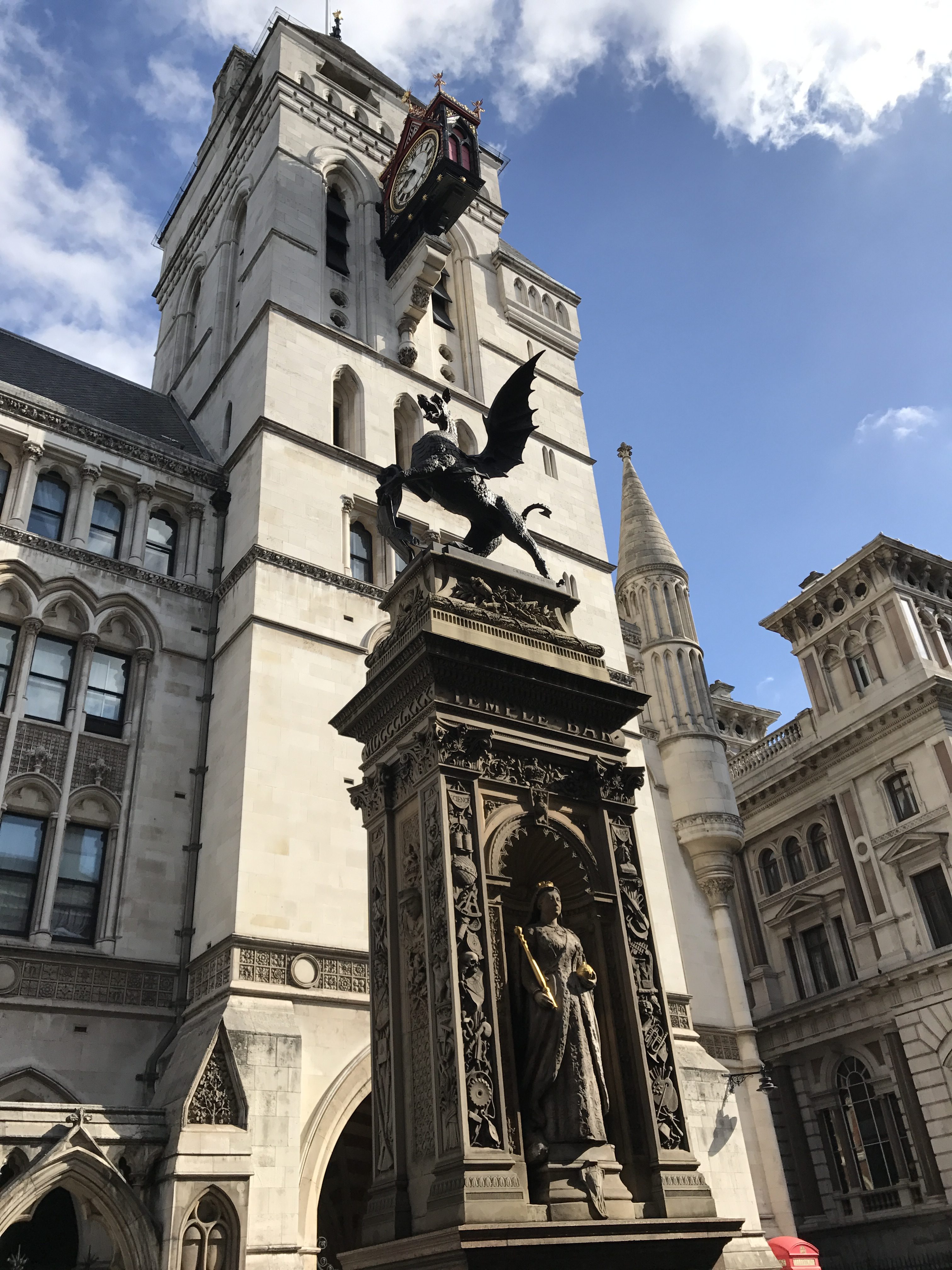 Temple Bar statue on the site of the original Temple Bar