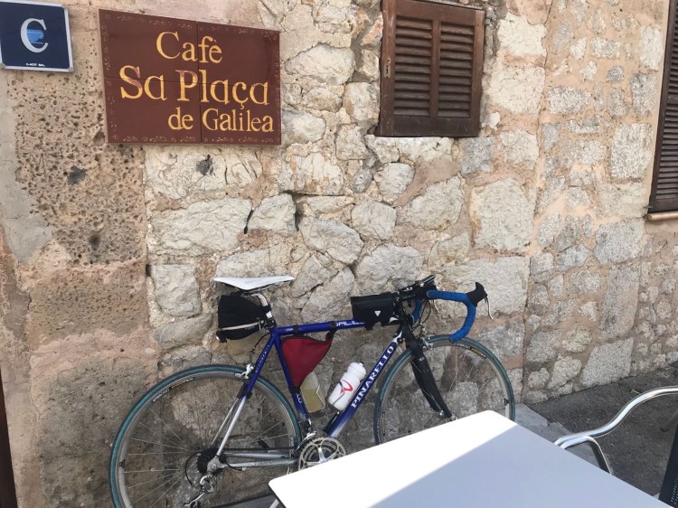 My favourite local destination: the Tapas Bar La Placa! Also via the Ca’n Torrat, with quail and rice pudding!